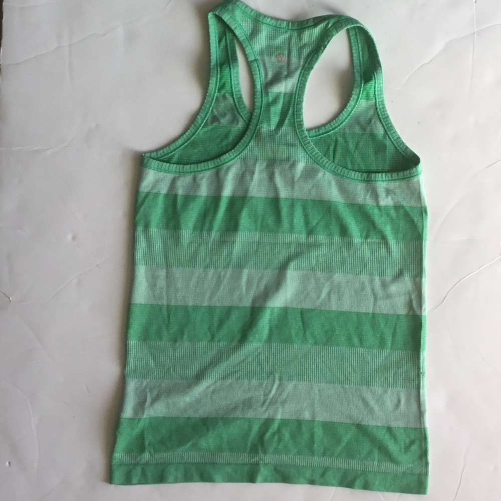 Lululemon tank top size 6